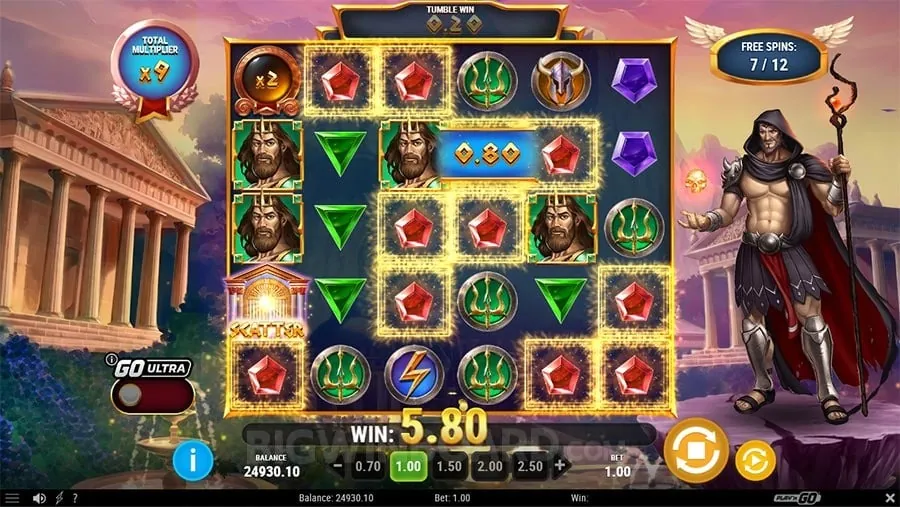 Online Poker Game from a Player's View